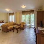 Private St. Marina Apartment